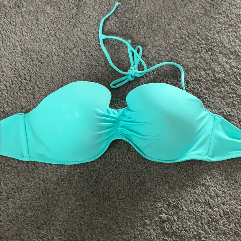 Victoria’s Secret bikini top